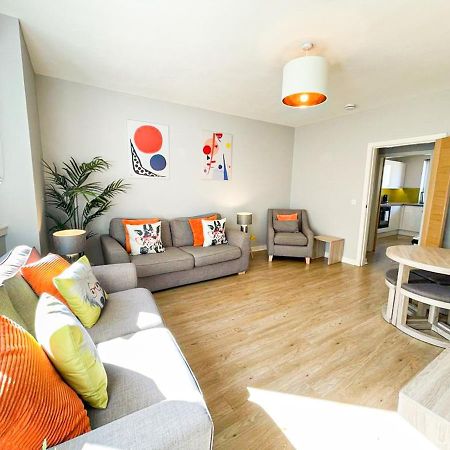 Charming Old Town 2 Bed Apt, 2Mins From Royal Mile Edinburgh Exterior photo