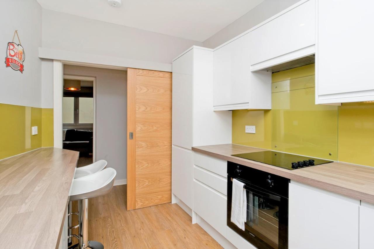 Charming Old Town 2 Bed Apt, 2Mins From Royal Mile Edinburgh Exterior photo