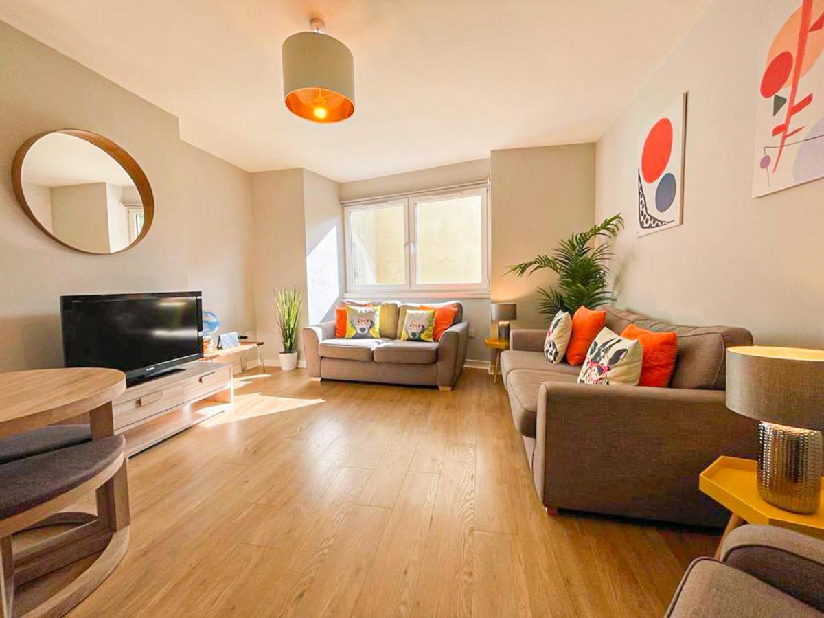 Charming Old Town 2 Bed Apt, 2Mins From Royal Mile Edinburgh Exterior photo