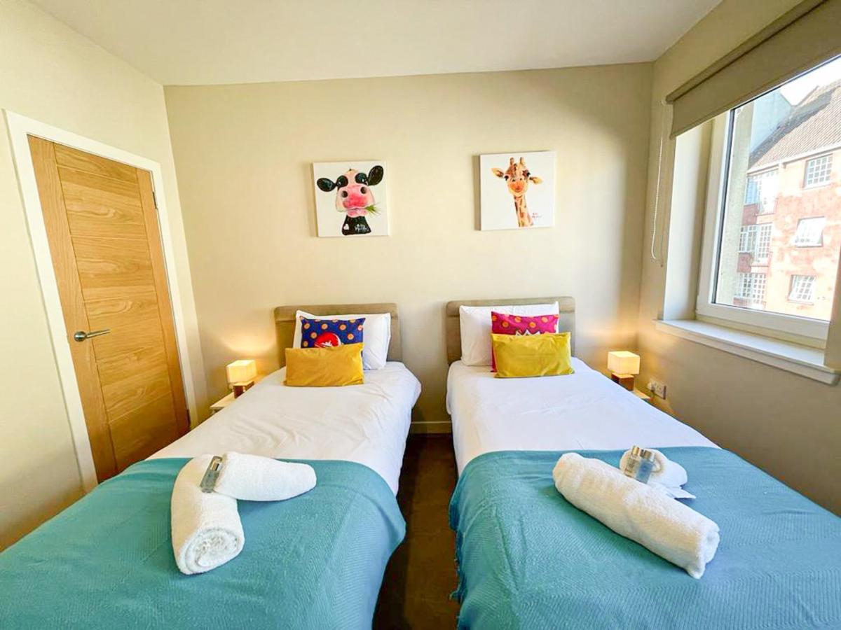 Charming Old Town 2 Bed Apt, 2Mins From Royal Mile Edinburgh Exterior photo