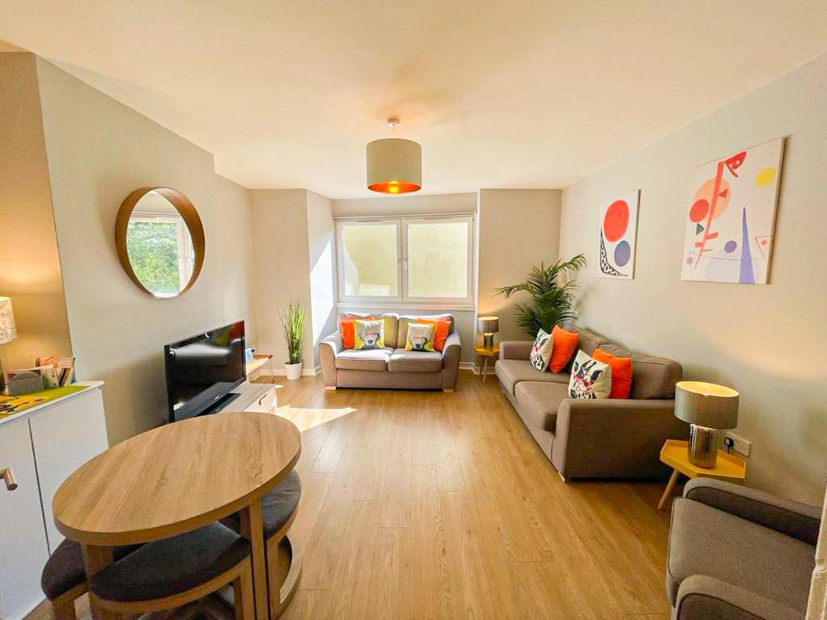 Charming Old Town 2 Bed Apt, 2Mins From Royal Mile Edinburgh Exterior photo